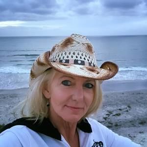 Meet your Posher, Sharon